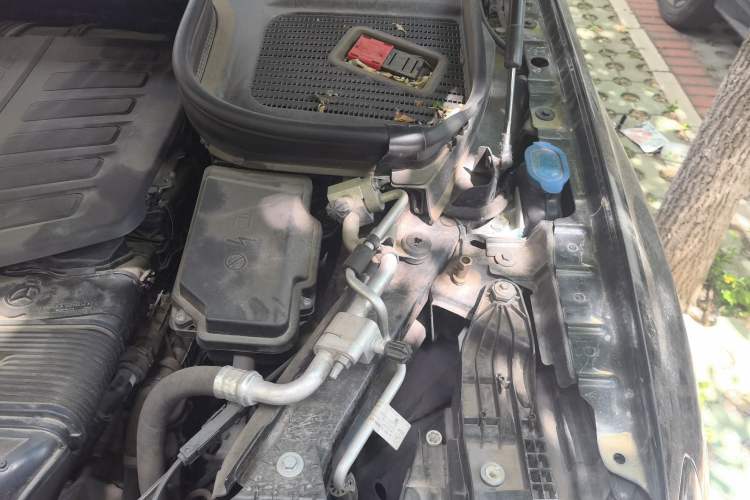Used Mercedes-Benz GLE Coupe 2020 GLE 450 4MATIC Coupe SUV Fashion Model Engine Bay Left