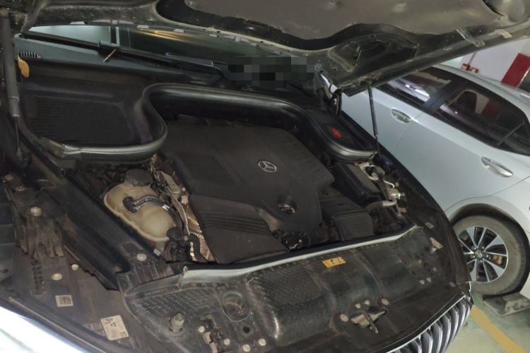 Used Mercedes-Benz GLE Coupe 2020 GLE 450 4MATIC Coupe SUV Fashion Model Engine Bay