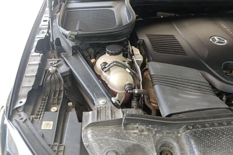 Used Mercedes-Benz GLE Coupe 2020 GLE 450 4MATIC Coupe SUV Fashion Model Engine Bay Right