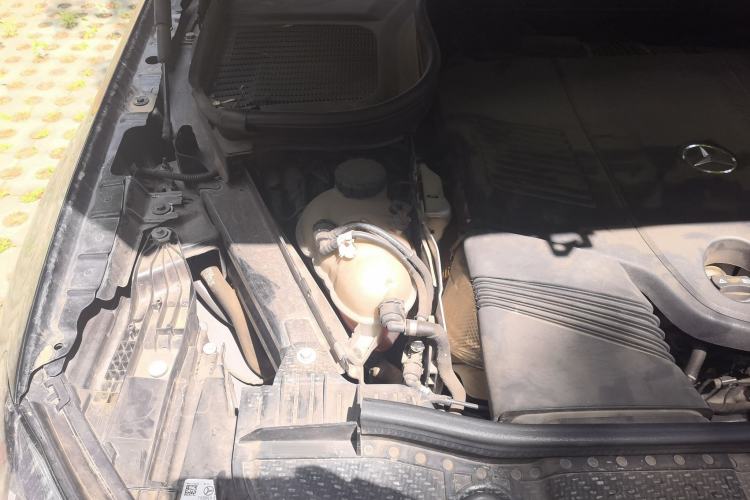 Used Mercedes-Benz GLE Coupe 2020 GLE 450 4MATIC Coupe SUV Fashion Model Engine Bay Right