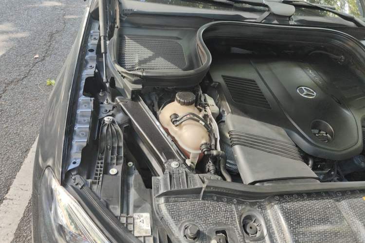 Used Mercedes-Benz GLE Coupe 2020 GLE 450 4MATIC Coupe SUV Luxury Model Engine Bay Right