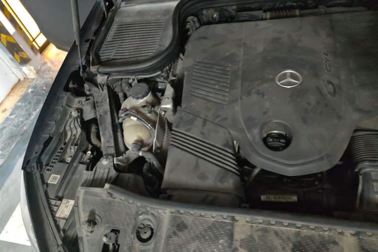 Used Mercedes-Benz GLE Coupe 2020 GLE 450 4MATIC Coupe SUV Fashion Model Engine Bay Right