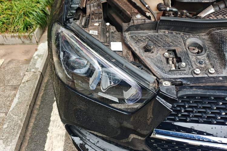Used Mercedes-Benz GLE Coupe 2020 GLE 350 4MATIC Coupe SUV Luxury Model Engine Bay Right