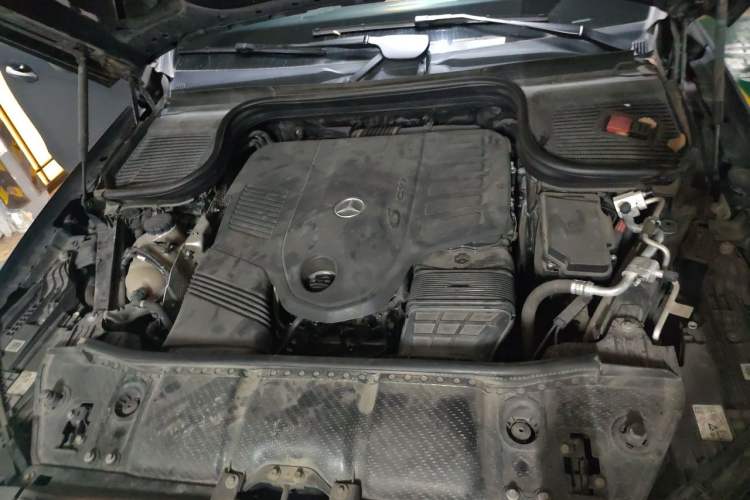 Used Mercedes-Benz GLE Coupe 2020 GLE 450 4MATIC Coupe SUV Fashion Model Engine Bay