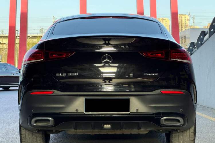 Used Mercedes-Benz GLE Coupe 2020 GLE 350 4MATIC Coupe SUV Luxury Model Exterior 5