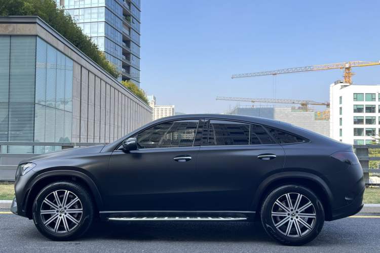 Used Mercedes-Benz GLE Coupe 2020 GLE 350 4MATIC Coupe SUV Luxury Model Exterior 6