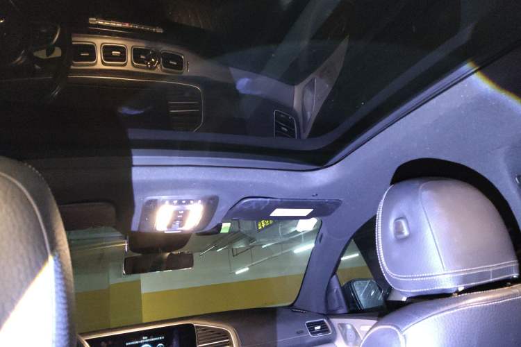 Used Mercedes-Benz GLE Coupe 2020 GLE 450 4MATIC Coupe SUV Fashion Model Headliner