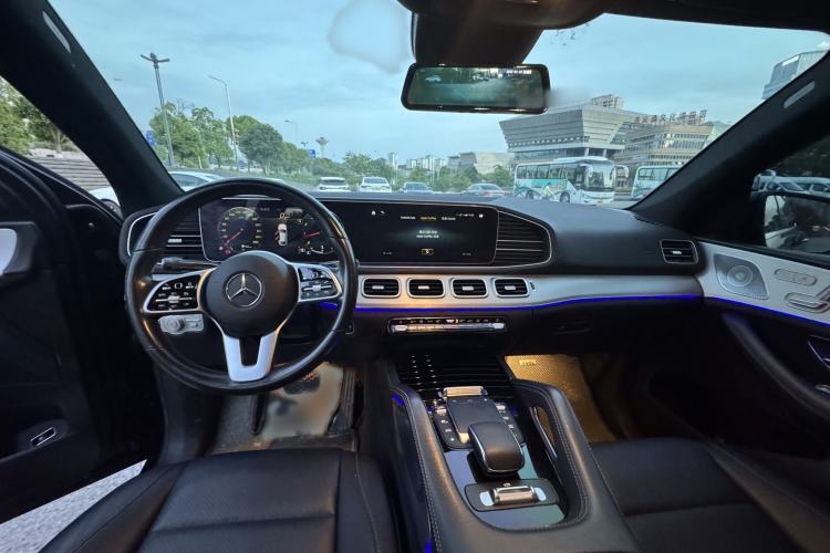 Used Mercedes-Benz GLE Coupe 2020 GLE 350 4MATIC Coupe SUV Fashion Model Interior 1