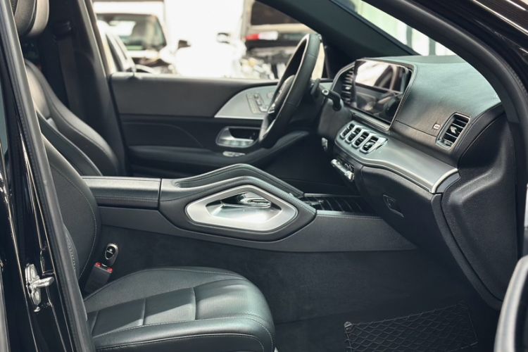 Used Mercedes-Benz GLE Coupe 2020 GLE 350 4MATIC Coupe SUV Luxury Model Interior 14
