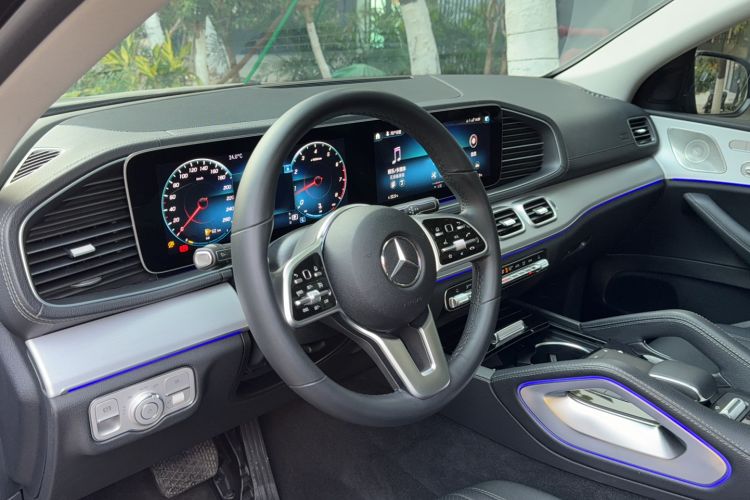 Used Mercedes-Benz GLE Coupe 2020 GLE 350 4MATIC Coupe SUV Fashion Model Interior 2
