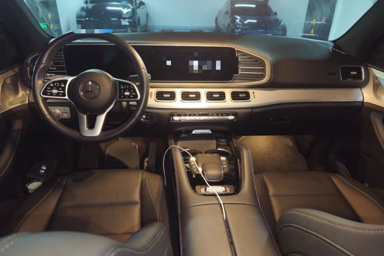 Used Mercedes-Benz GLE Coupe 2020 GLE 350 4MATIC Coupe SUV Luxury Model Interior 2
