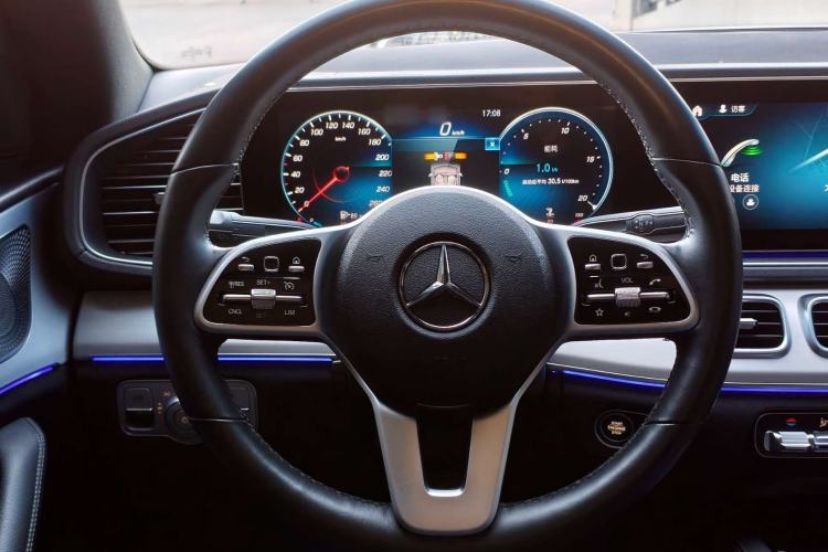 Used Mercedes-Benz GLE Coupe 2020 GLE 350 4MATIC Coupe SUV Luxury Model Interior 2