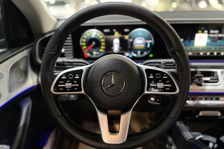 Used Mercedes-Benz GLE Coupe 2020 GLE 350 4MATIC Coupe SUV Fashion Model Interior 3