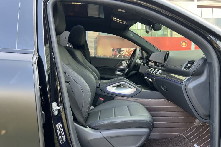 Used Mercedes-Benz GLE Coupe 2020 GLE 350 4MATIC Coupe SUV Luxury Model Interior 5