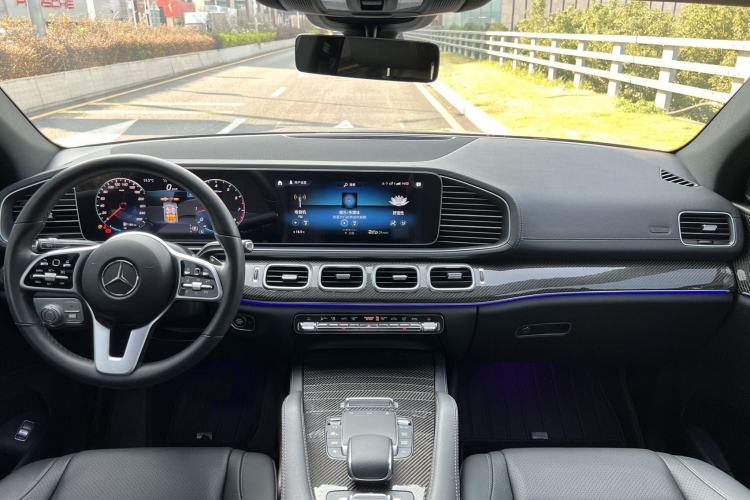 Used Mercedes-Benz GLE Coupe 2020 GLE 350 4MATIC Coupe SUV Luxury Model Interior 8