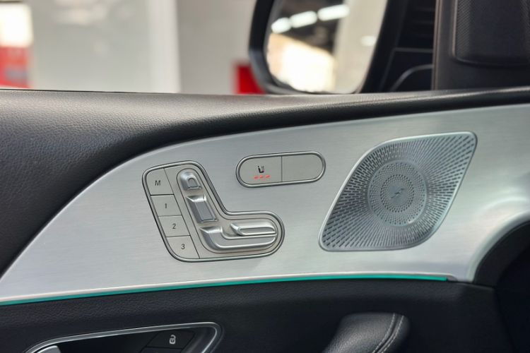 Used Mercedes-Benz GLE Coupe 2020 GLE 350 4MATIC Coupe SUV Luxury Model Interior 8