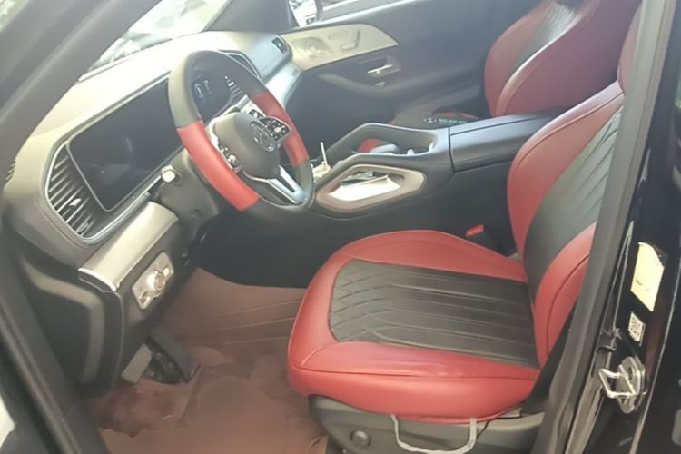 Used Mercedes-Benz GLE Coupe 2020 GLE 450 4MATIC Coupe SUV Fashion Model Left Front Seat