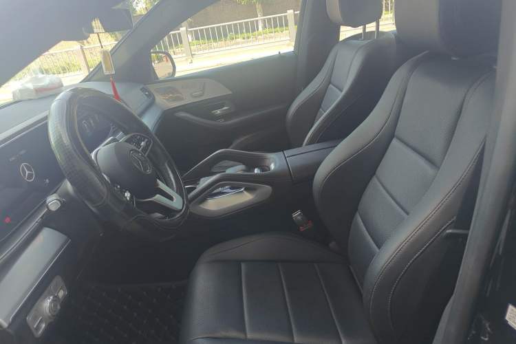 Used Mercedes-Benz GLE Coupe 2020 GLE 350 4MATIC Coupe SUV Fashion Model Left Front Seat