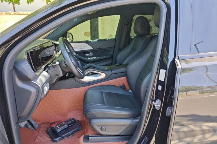 Used Mercedes-Benz GLE Coupe 2020 GLE 350 4MATIC Coupe SUV Luxury Model Left Front Seat
