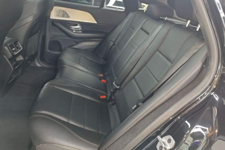 Used Mercedes-Benz GLE Coupe 2020 GLE 350 4MATIC Coupe SUV Fashion Model Left Rear Seat