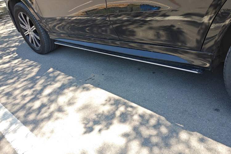 Used Mercedes-Benz GLE Coupe 2020 GLE 350 4MATIC Coupe SUV Luxury Model Left Side Sill
