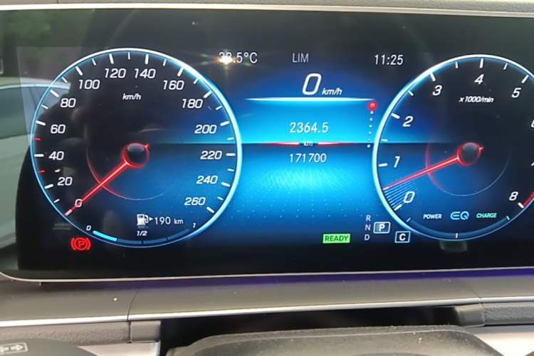 Used Mercedes-Benz GLE Coupe 2020 GLE 450 4MATIC Coupe SUV Fashion Model Odometer Close Up