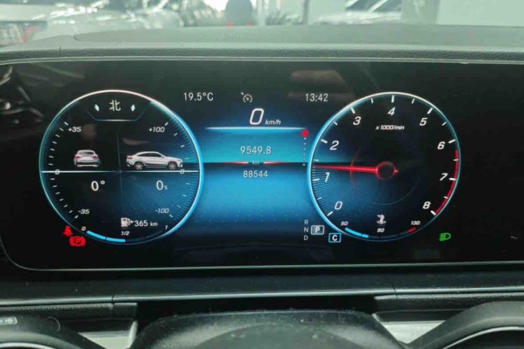 Used Mercedes-Benz GLE Coupe 2020 GLE 350 4MATIC Coupe SUV Luxury Model Odometer Close Up