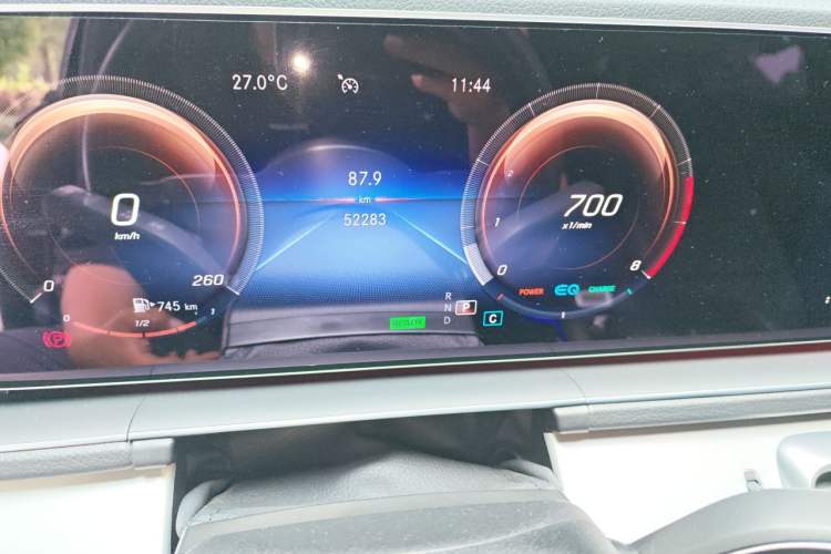 Used Mercedes-Benz GLE Coupe 2020 GLE 450 4MATIC Coupe SUV Fashion Model Odometer Close Up