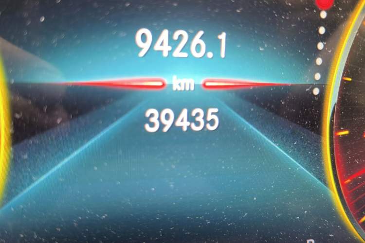 Used Mercedes-Benz GLE Coupe 2020 GLE 450 4MATIC Coupe SUV Fashion Model Odometer Close Up