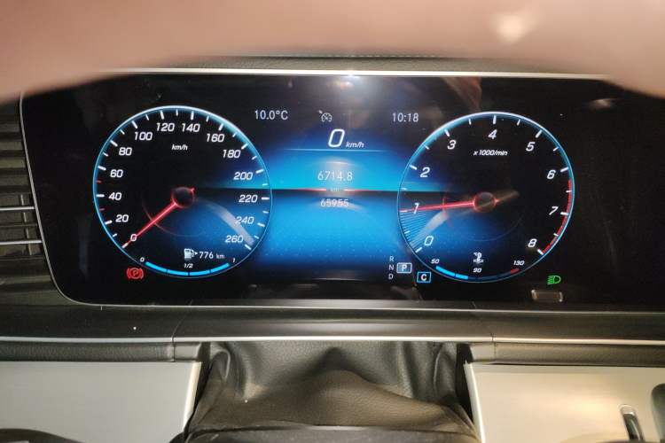 Used Mercedes-Benz GLE Coupe 2020 GLE 350 4MATIC Coupe SUV Luxury Model Odometer Close Up