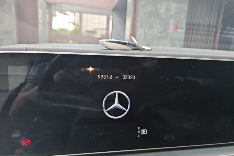 Used Mercedes-Benz GLE Coupe 2020 GLE 450 4MATIC Coupe SUV Fashion Model Odometer Close Up