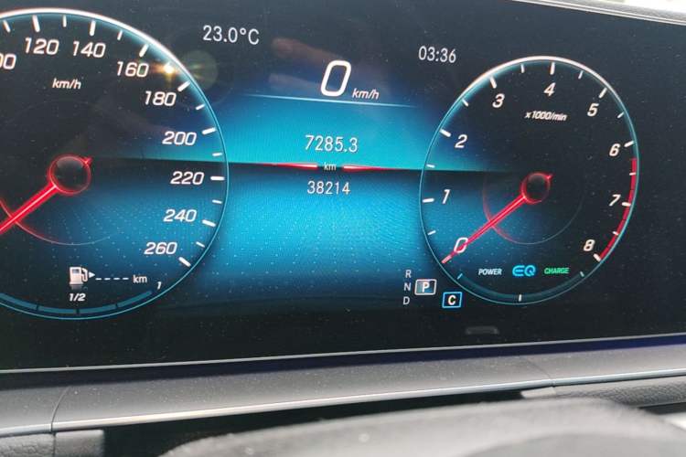 Used Mercedes-Benz GLE Coupe 2020 GLE 450 4MATIC Coupe SUV Fashion Model Odometer Close Up