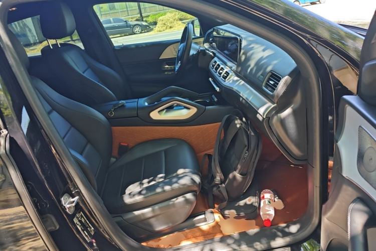 Used Mercedes-Benz GLE Coupe 2020 GLE 350 4MATIC Coupe SUV Luxury Model Right Front Seat