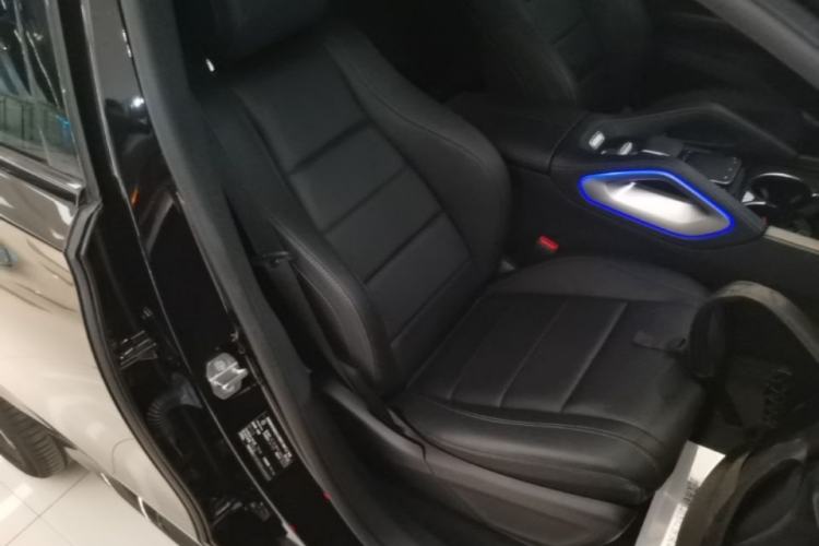 Used Mercedes-Benz GLE Coupe 2020 GLE 350 4MATIC Coupe SUV Luxury Model Right Front Seat