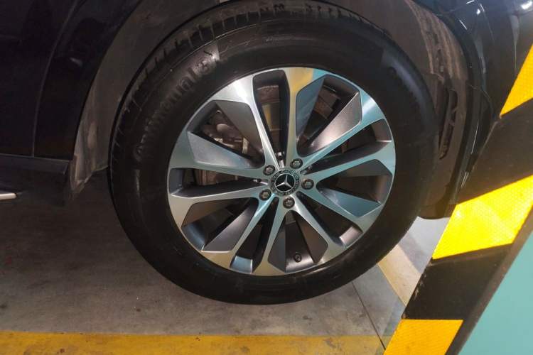 Used Mercedes-Benz GLE Coupe 2020 GLE 350 4MATIC Coupe SUV Luxury Model Right Front Wheel Hub