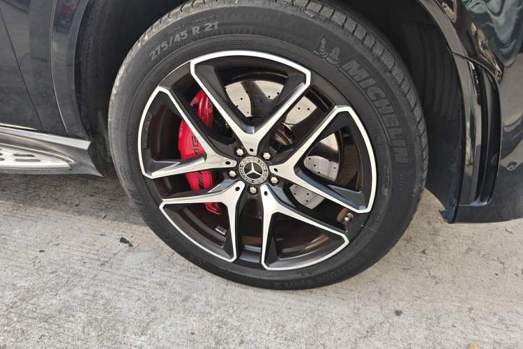 Used Mercedes-Benz GLE Coupe 2020 GLE 450 4MATIC Coupe SUV Luxury Model Right Front Wheel Hub