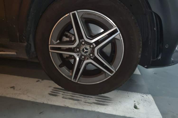 Used Mercedes-Benz GLE Coupe 2020 GLE 450 4MATIC Coupe SUV Fashion Model Right Front Wheel Hub