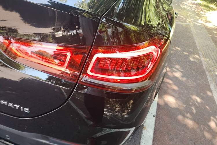 Used Mercedes-Benz GLE Coupe 2020 GLE 350 4MATIC Coupe SUV Luxury Model Right Rear Taillight