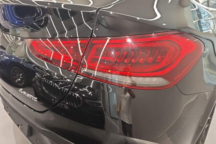 Used Mercedes-Benz GLE Coupe 2020 GLE 350 4MATIC Coupe SUV Fashion Model Right Rear Taillight