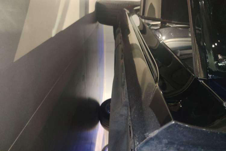 Used Mercedes-Benz GLE Coupe 2020 GLE 450 4MATIC Coupe SUV Fashion Model Right Side Sill