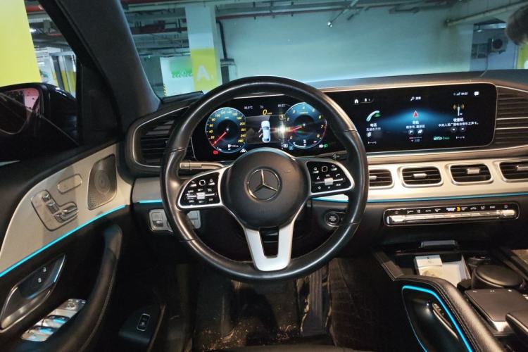 Used Mercedes-Benz GLE Coupe 2020 GLE 350 4MATIC Coupe SUV Luxury Model Steering Wheel