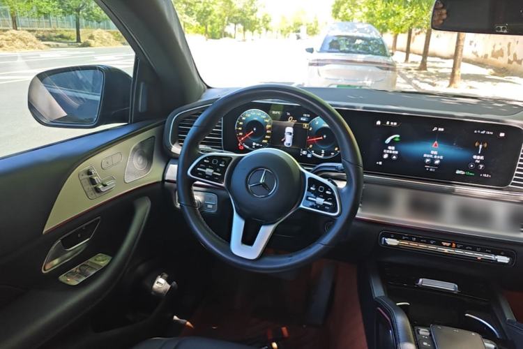 Used Mercedes-Benz GLE Coupe 2020 GLE 350 4MATIC Coupe SUV Luxury Model Steering Wheel