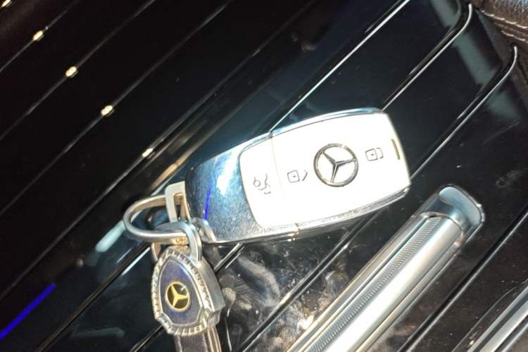Used Mercedes-Benz GLE Coupe 2020 GLE 350 4MATIC Coupe SUV Fashion Model Vehicle Key