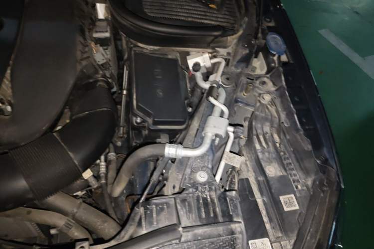 Used Mercedes-Benz GLE Coupe 2020 GLE 350 4MATIC Coupe SUV Fashion Model Engine Bay Left