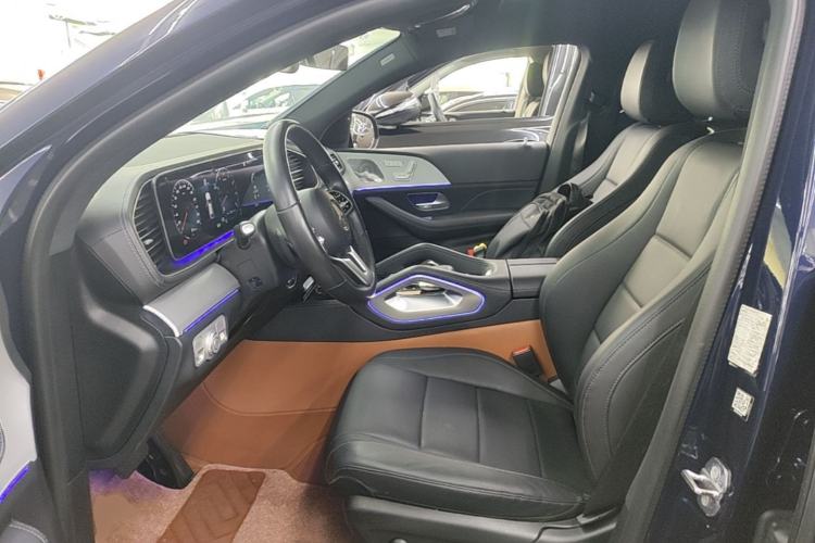 Used Mercedes-Benz GLE Coupe 2020 GLE 450 4MATIC Coupe SUV Fashion Model Left Front Seat