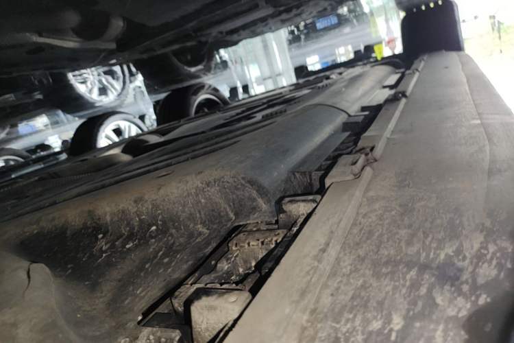 Used Mercedes-Benz GLE Coupe 2020 GLE 350 4MATIC Coupe SUV Luxury Model Left Side Sill
