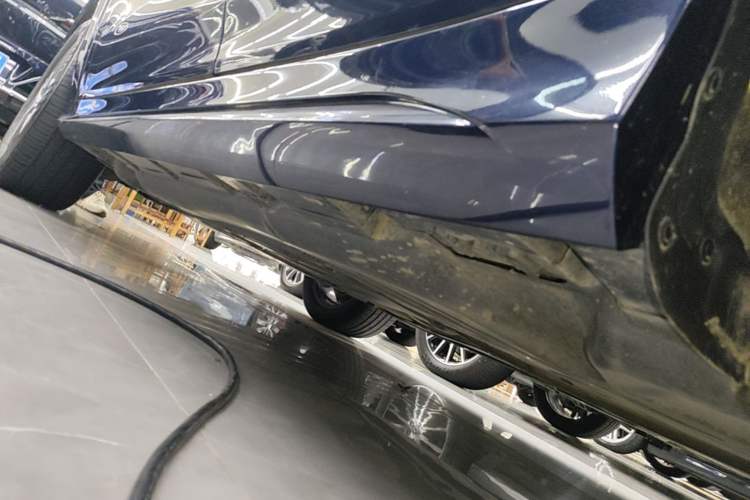 Used Mercedes-Benz GLE Coupe 2020 GLE 450 4MATIC Coupe SUV Fashion Model Left Side Sill
