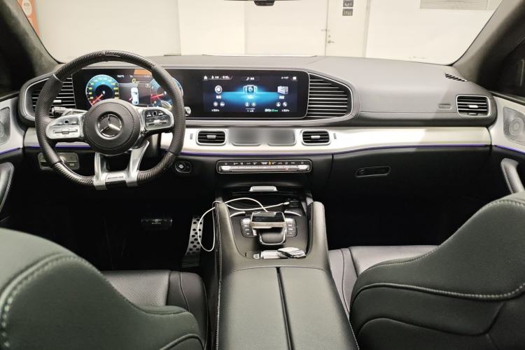 Used Mercedes-Benz GLE Coupe 2020 GLE 350 4MATIC Coupe SUV Fashion Model Center Console