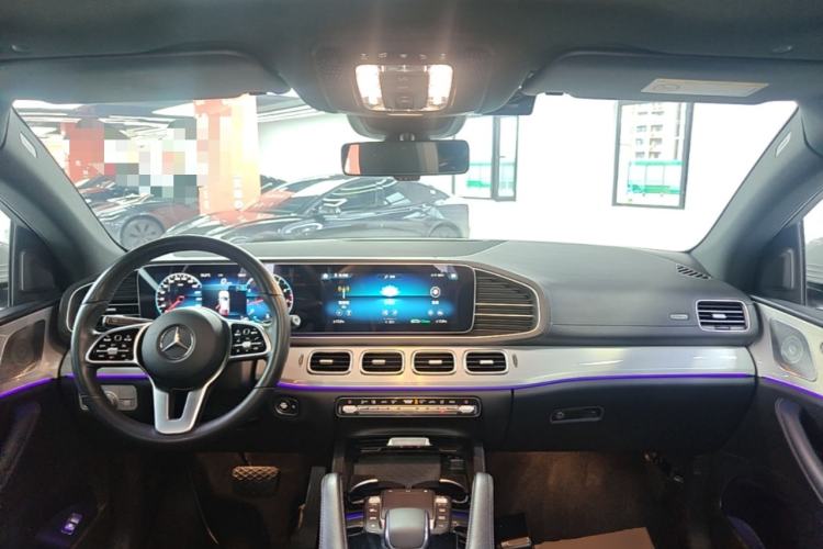 Used Mercedes-Benz GLE Coupe 2020 GLE 350 4MATIC Coupe SUV Luxury Model Center Console