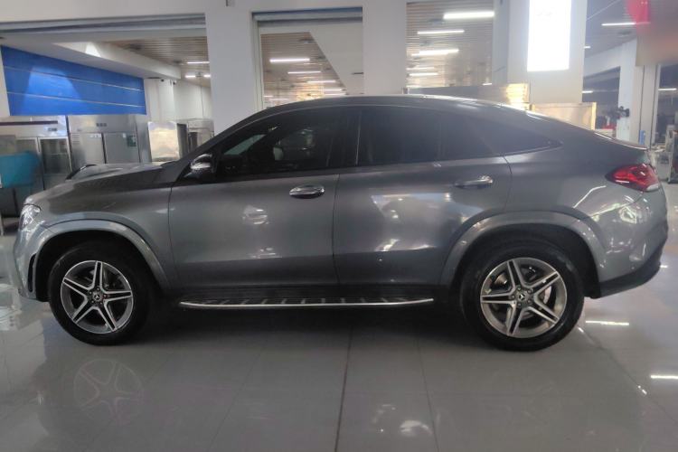 Used Mercedes-Benz GLE Coupe 2020 GLE 450 4MATIC Coupe SUV Luxury Model Exterior 3
